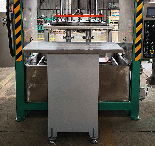 Automatic turnover type forming machine (wet pressing)