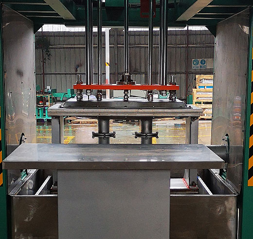Automatic turnover type forming machine (wet pressing)