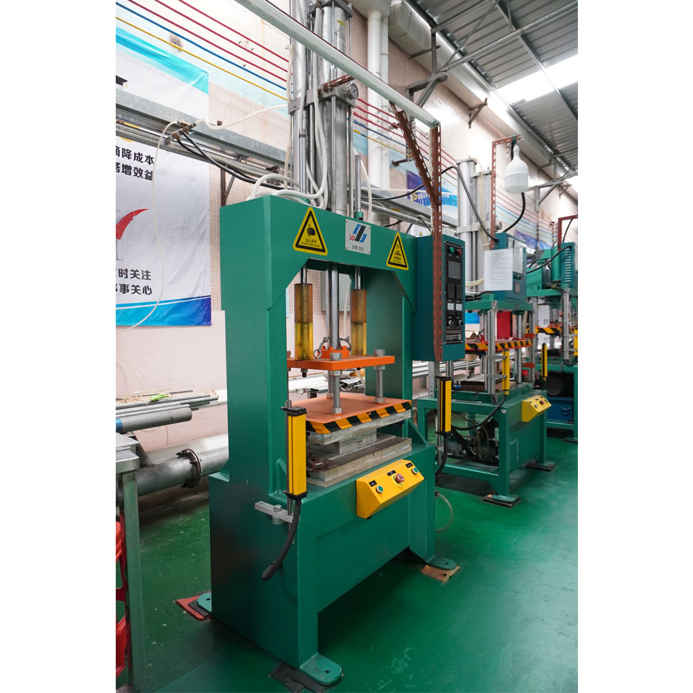 Gantry type pneumatic hot press